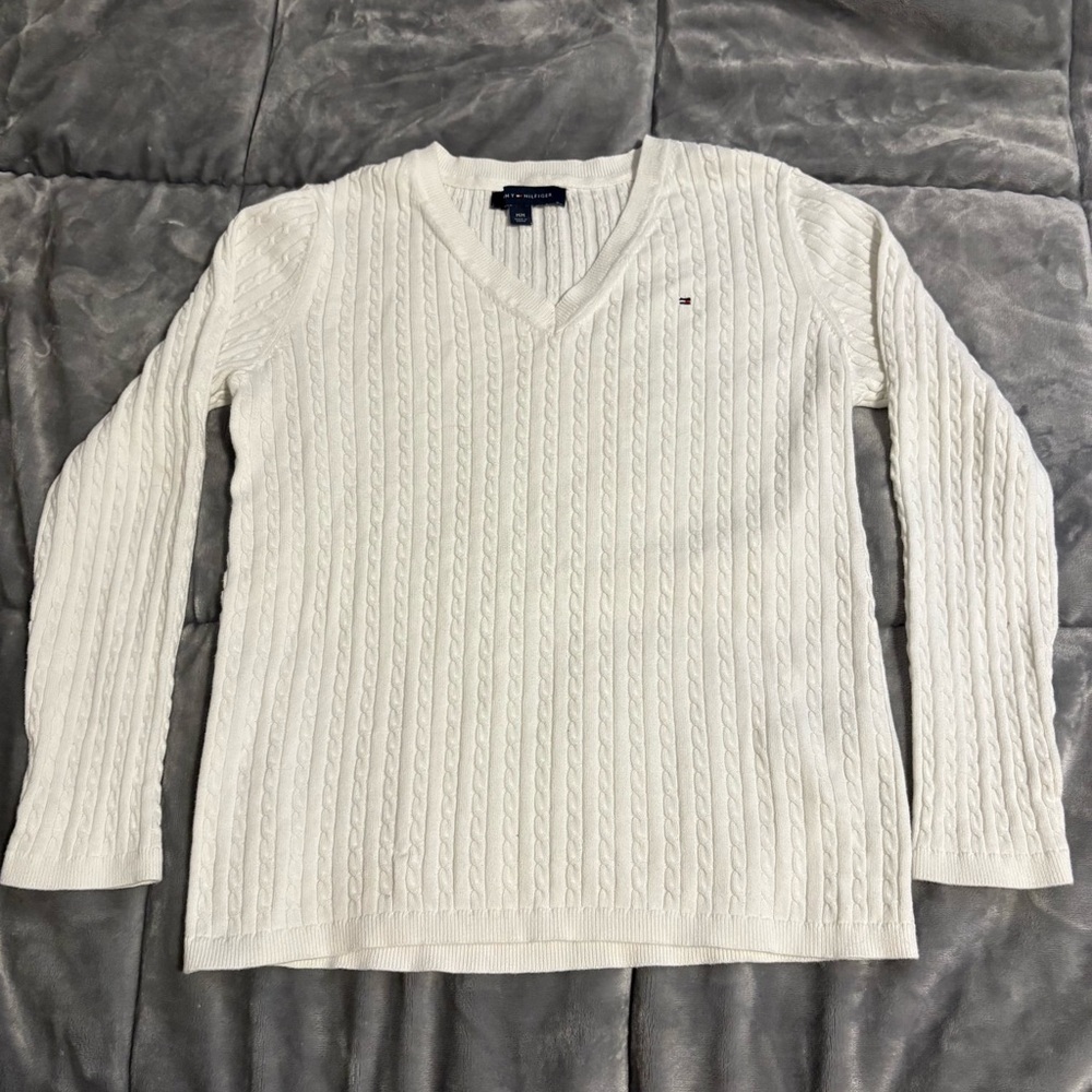 Tommy Hilfiger White Cable Knit Longsleeve V Neck Sweater